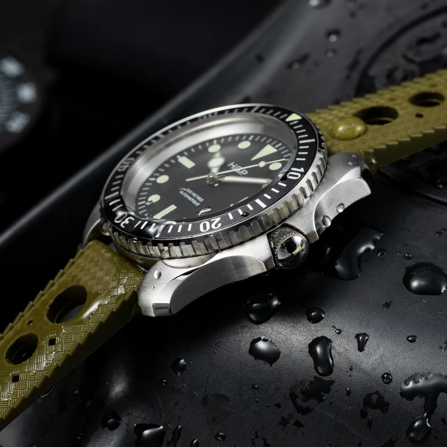 H.G.P. Diver 200M Automatic nero orologio automatico gomma verde