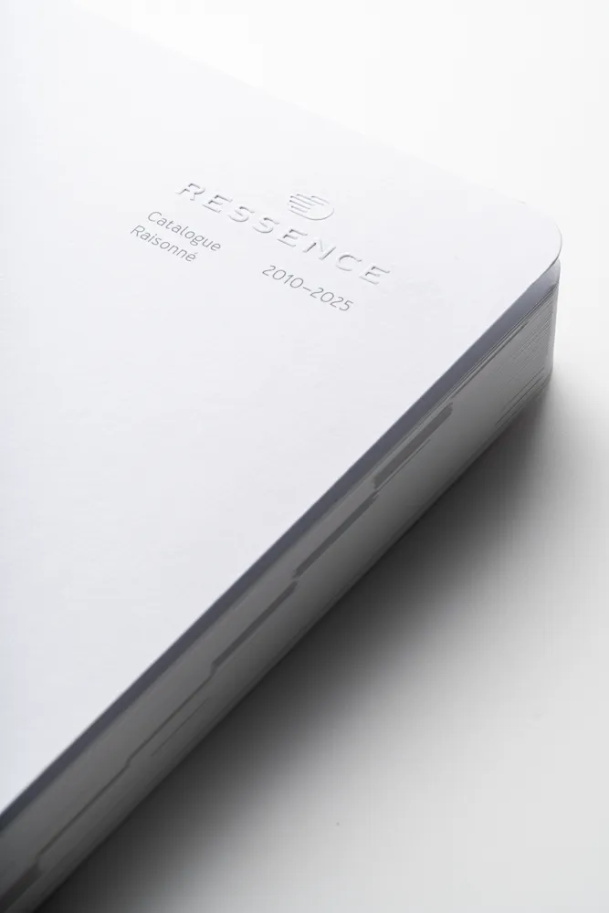 Ressence Catalogue Raisonné 2010-2025 libro brossura