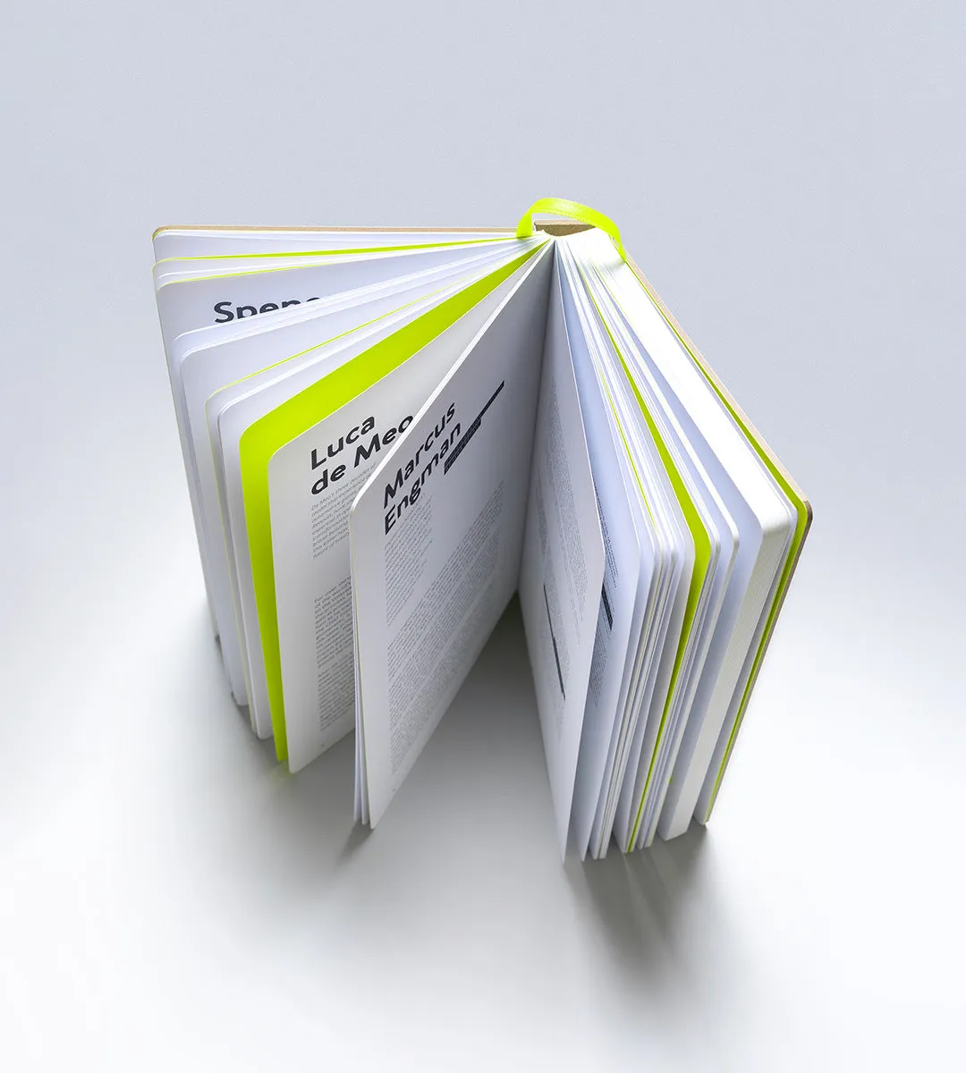Ressence Ahead of Time libro anniversario 14,5x23,5cm