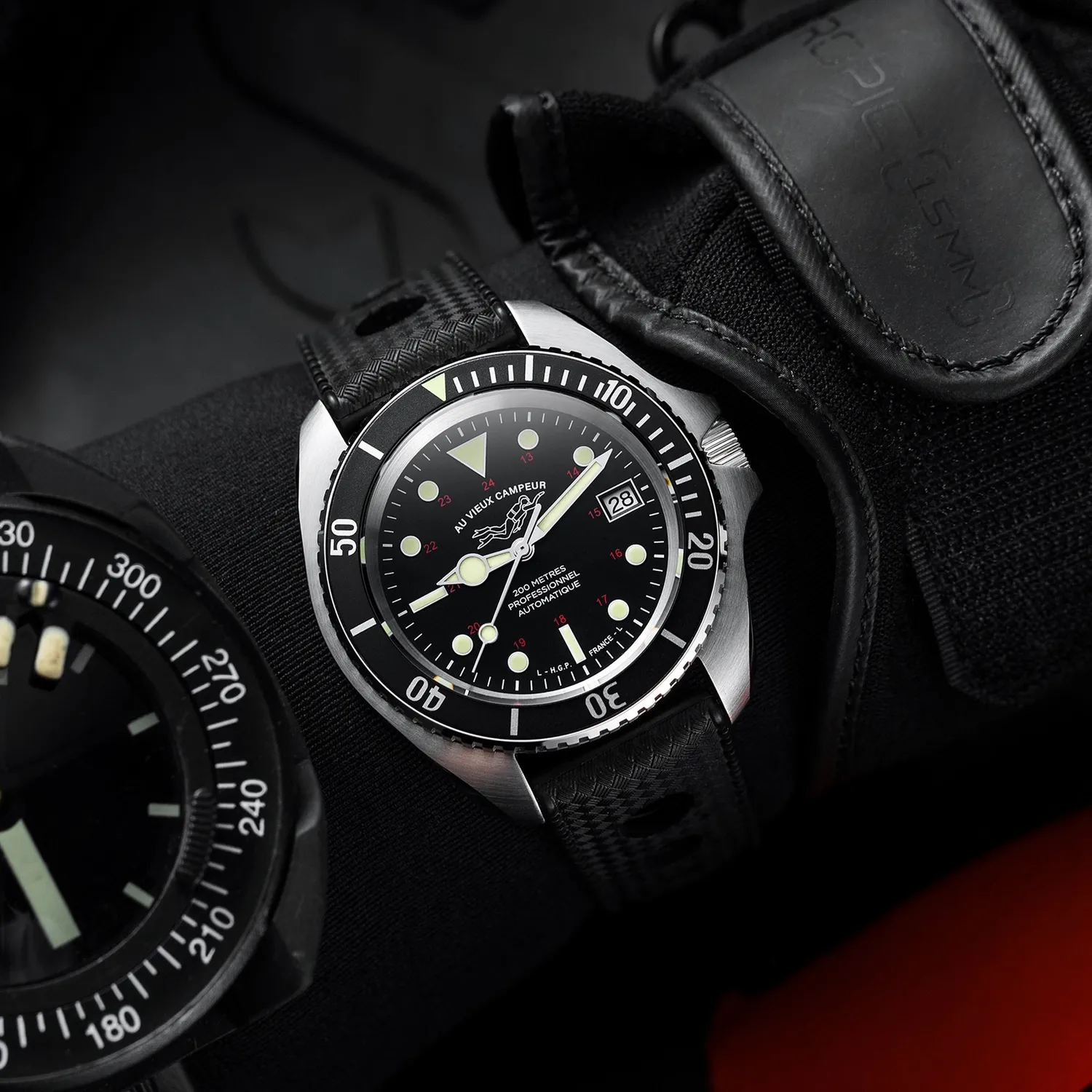 H.G.P. Diver 200M Automatic Au Vieux Campeur orologio Tropic nero
