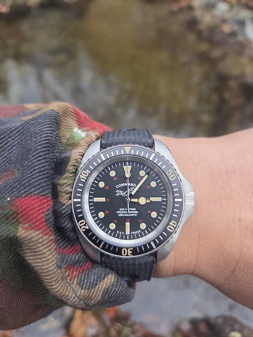 H.G.P. Diver 200M Mecaquartz Commando orologio subacqueo nero